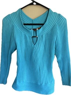 Bellini Women’s Ribbed Turquoise Sweater with Keyhole Detail-Large
